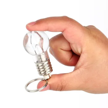 1pcs Jedinečný Dizajn, Farebné Meniace LED Baterka Svetlo Mini Žiarovky Lampy Kľúč Reťazca Krúžok Keychain Jasné Lampy Baterky Keyring NOVÉ