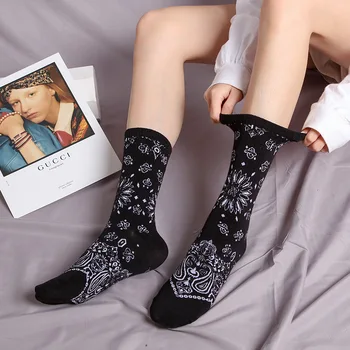 Vysoká kvalita Harajuku bavlnené ponožky nápis tlač hip-hop mužov kešu kvet športové šitie high-top ponožky